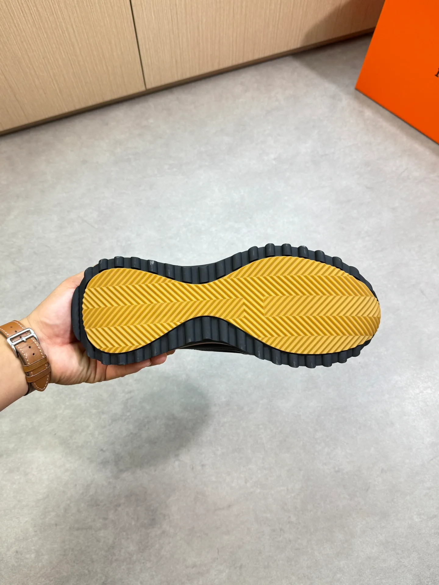 Men's shoes 💰700 [HERMES] Hermès - High-end quality original order·Casual sports shoes - Upper: 🔝Nappa calfskin, suede sheepskin leather, brand high mercerized canvas, tongue. Heel. Brand logo webbing - Inner: brand canvas, foot pad; water-dyed cowhide - Outsole: ultra-light T men's shoes 💰U foam·rubber; two-color molded outsole -Ultra-high quality control·Fine workmanship: highlighted (high-end·nobility·grade) -Size: 39-44 (38, 45, can be customized)·0118